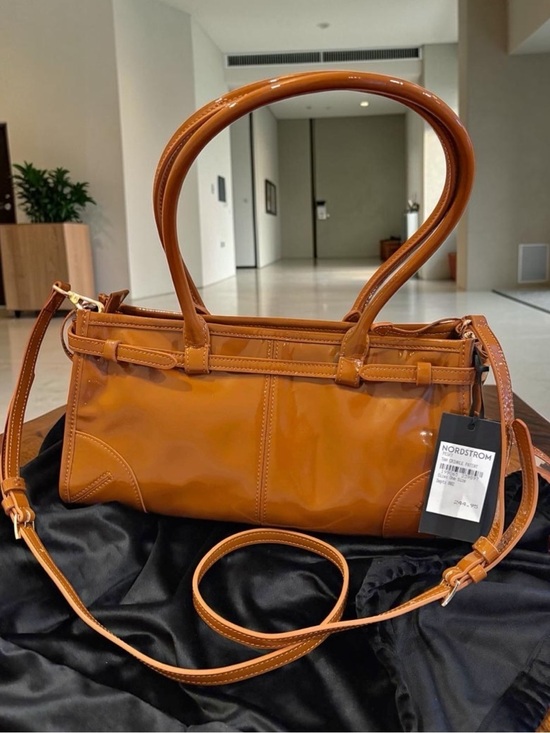Jeffrey Campbell Handbags - Jeffrey Campbell Perky Shoulder Bag Tan Patent Leather Crossbody Satchel NWT